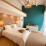 Ile De Lumiere Hotel 3*