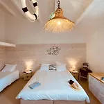 Hotel Ile De Lumiere 3*