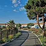 Hotel Ile De Lumiere 3*