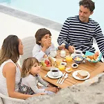 Hotel Ile De Lumiere 3*