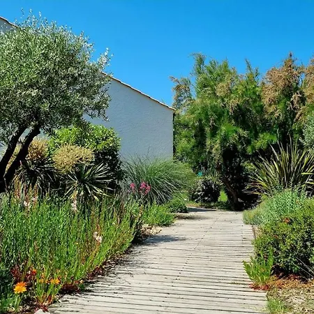 Ile De Lumiere Hotel