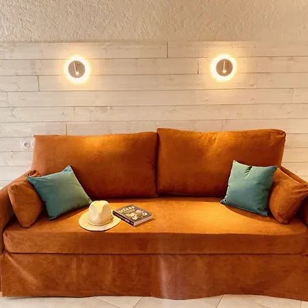 Hotel Ile De Lumiere 3*