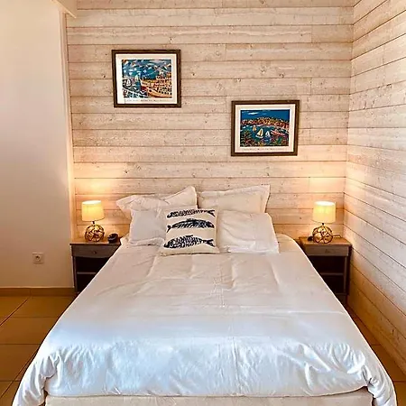Ile De Lumiere Hotel