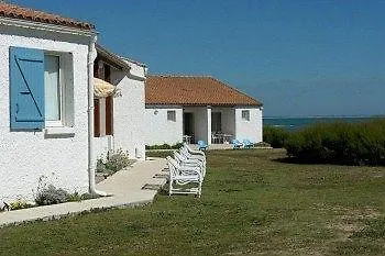 Ile De Lumiere Hotel 3*