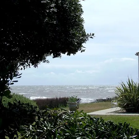Hotel île De Lumière 3*